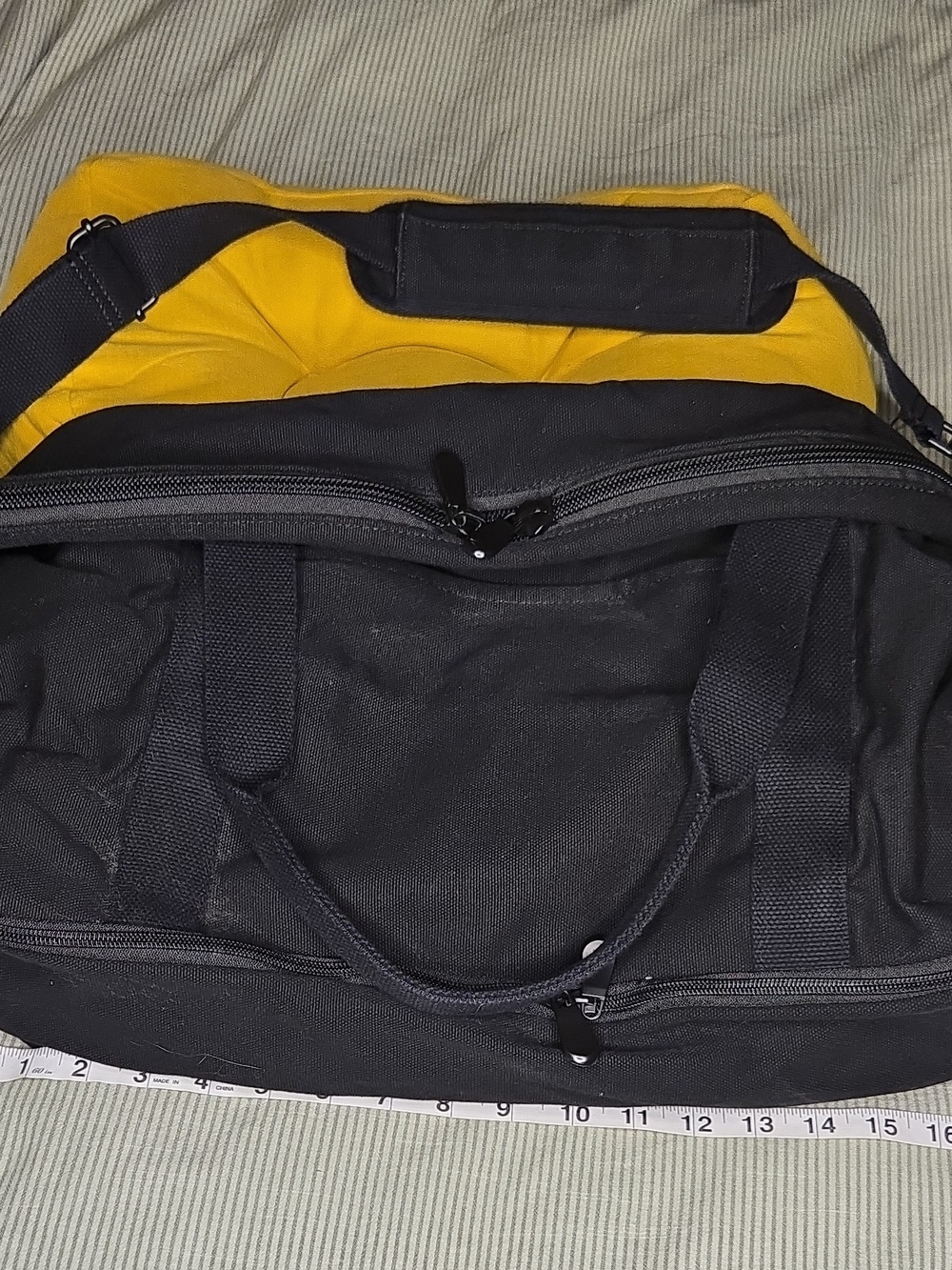 Men's Black Lo And Sons Travel Duffel Bag - Carry Duffel